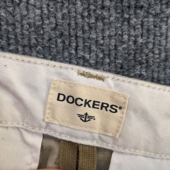 Dockers Mens Chino Shorts Tan Size 30 Cotton Slash Pockets Belt Loops - Picture 10 of 12